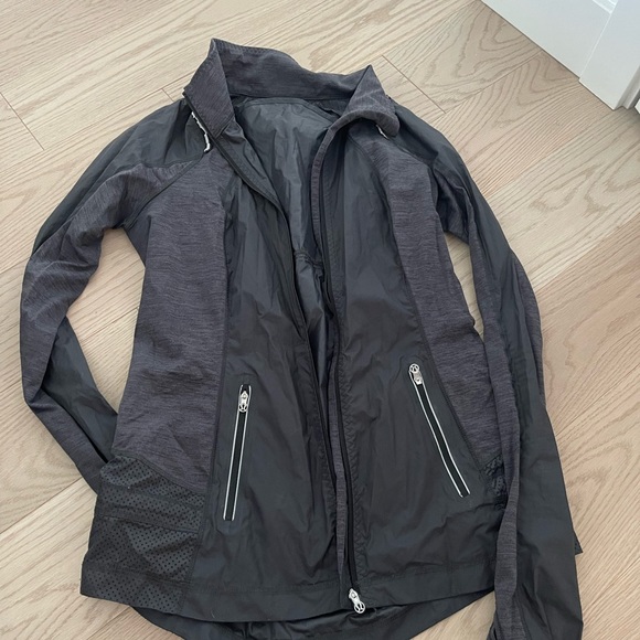 Lululemon workout jacket - Picture 3 of 4